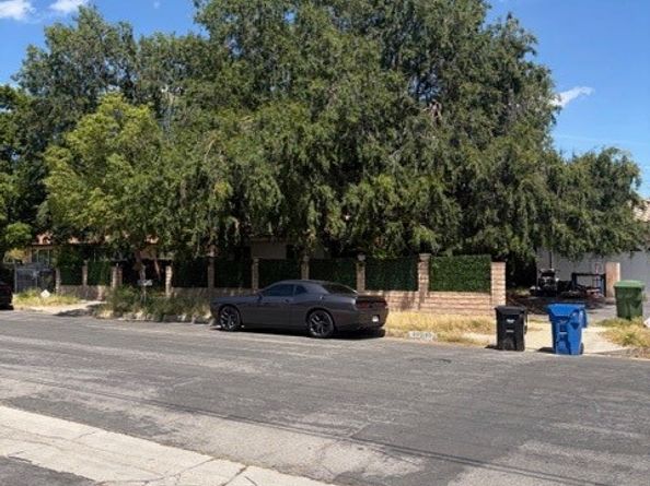 10210 Encino Avenue, Northridge CA 91325