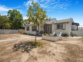 16038 Devonshire Street