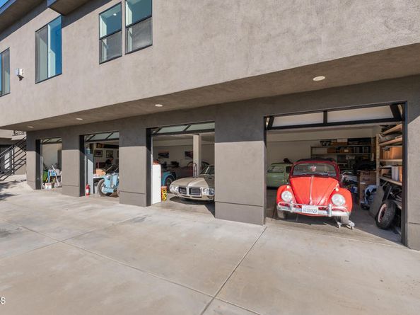 1818 New York Drive, Altadena CA 91001