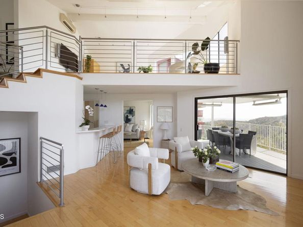 363 Patrician Way, Pasadena CA 91105