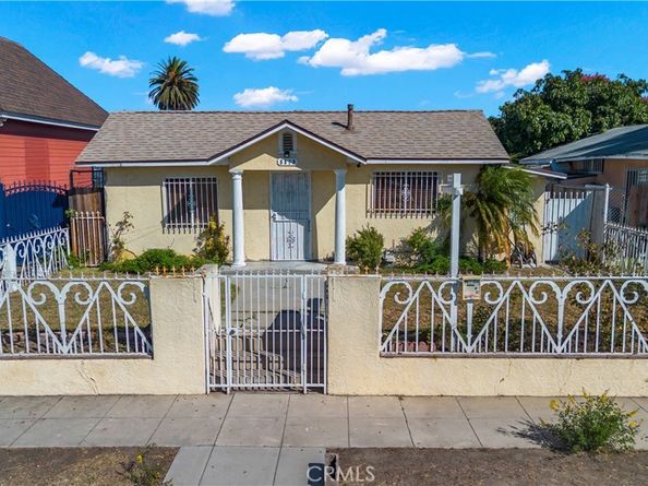 8810 MENLO Avenue, Los Angeles CA 90044