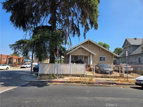 401 E 46th Street, Los Angeles CA 90011