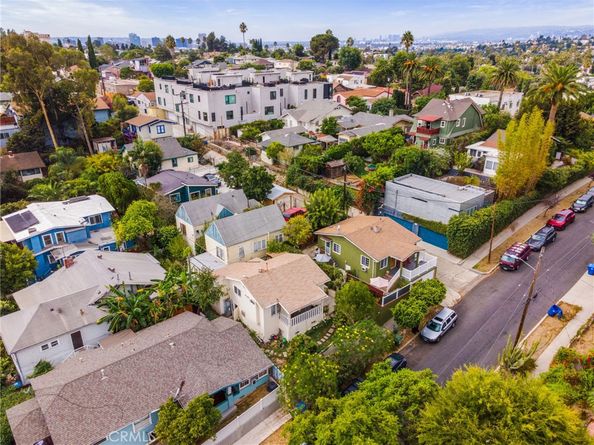 2210 Scott Avenue, Los Angeles CA 90026