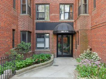 90 Park Terrace East