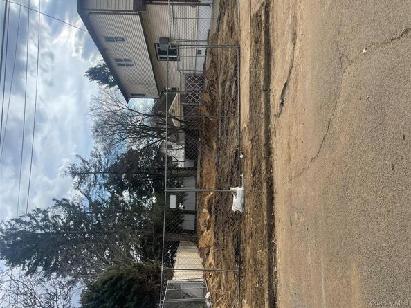 2760 Cypress Avenue, East Meadow NY 11554