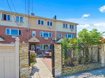 6536 Metropolitan Avenue