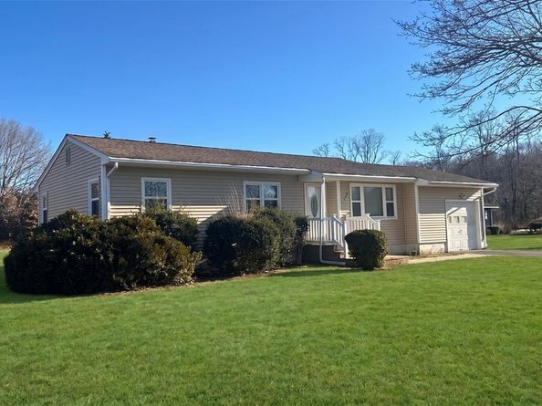16400 County Road 48, Cutchogue NY 11935
