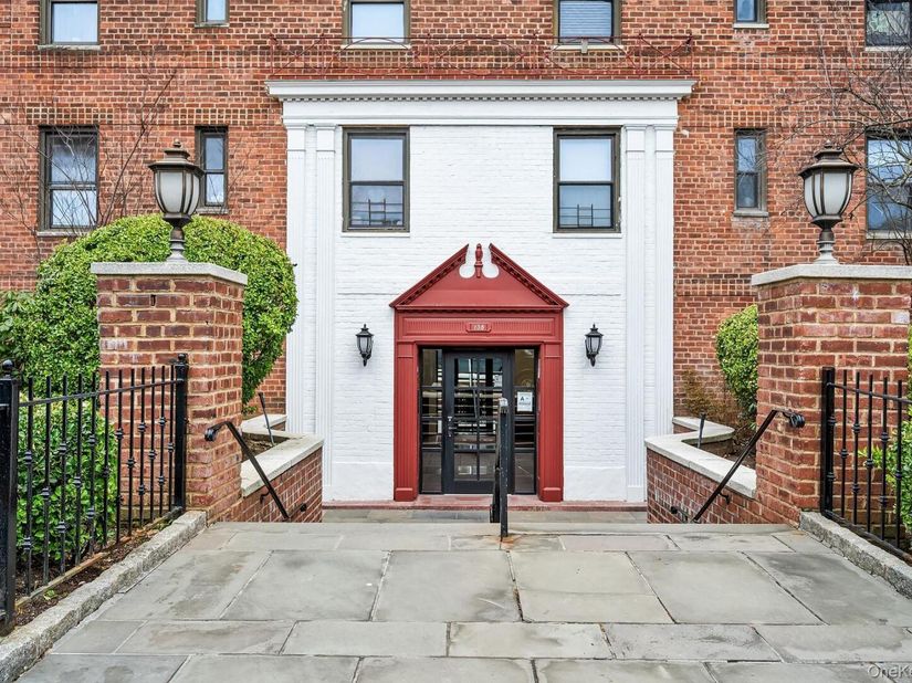 138 71st Street F15, Brooklyn NY 11209