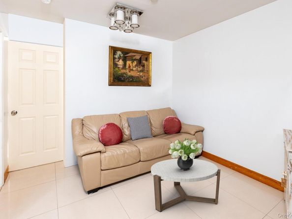 5310 90th Street 4A, Elmhurst NY 11373