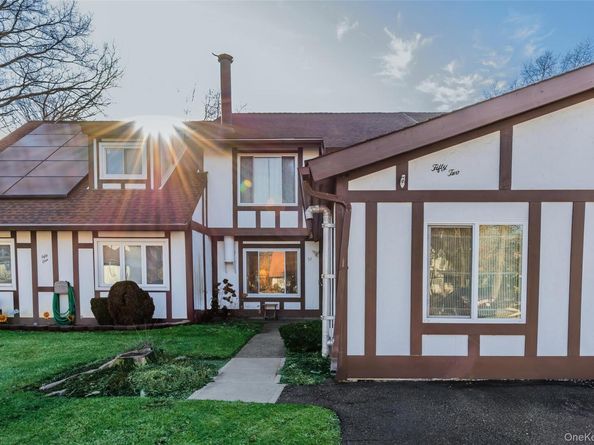 52 Briar Hill Court, Middle Island NY 11953