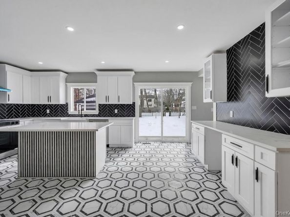 74 Lincoln Avenue, Islip Terrace NY 11752