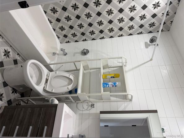 91 E 54th Street 2R, Brooklyn NY 11203