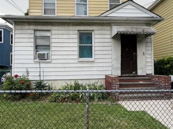 Undisclosed Address #976325, Mount Vernon NY 10550