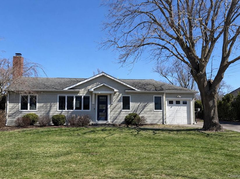 21 Tarpon Road, East Quogue NY 11942