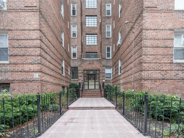2090 Barnes Avenue 2H, Bronx NY 10462