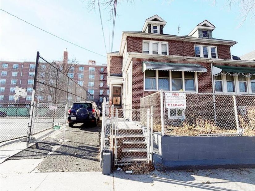 715 Rosedale Avenue, Bronx NY 10473