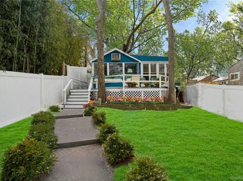 74 Richardson Avenue