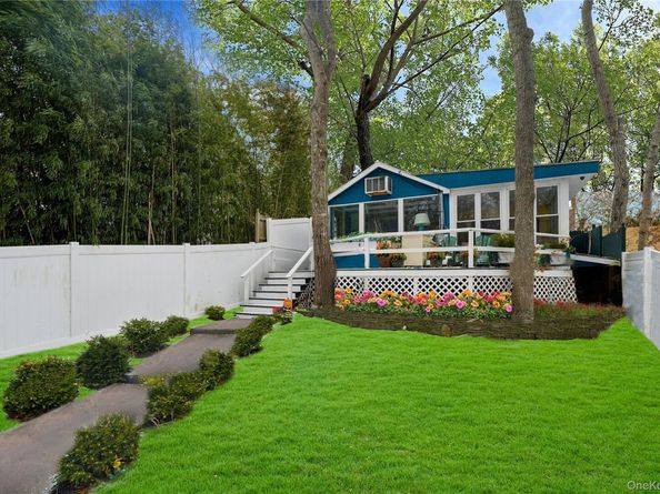 74 Richardson Avenue, East Hampton NY 11937