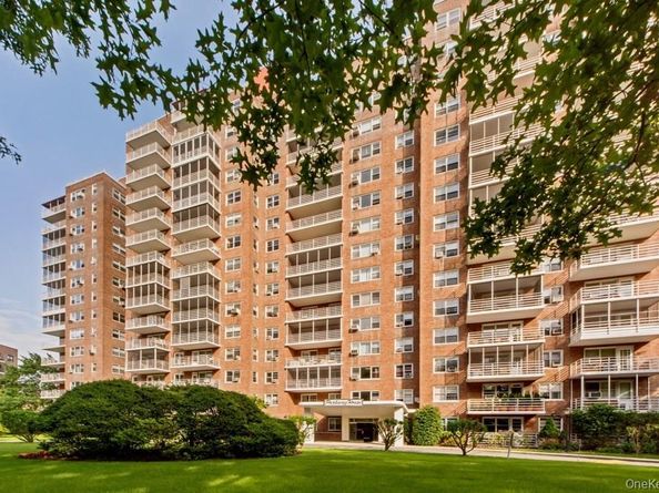 3530 Henry Hudson Parkway 1E, Bronx NY 10463