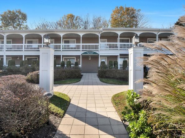 62 Canoe Place Road 513/5, Hampton Bays NY 11946