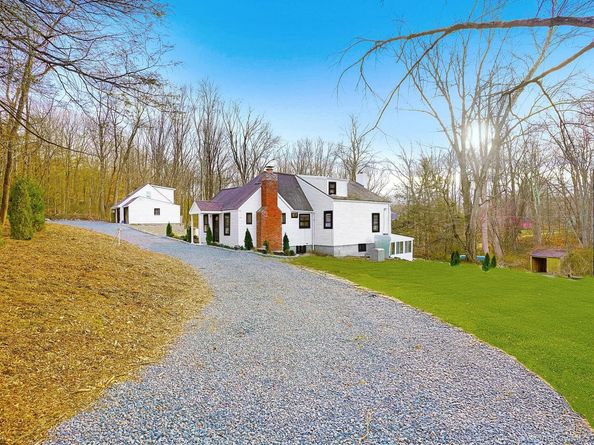 65 Hickory Lane, Bedford NY 10506