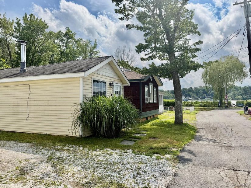 9 Cottage Lane, North Salem NY 10560