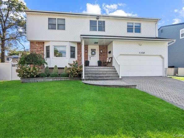 1330 Bea Court, East Meadow NY 11554