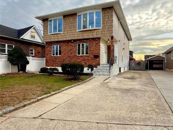 60 Saint Johns Avenue, Valley Stream NY 11580