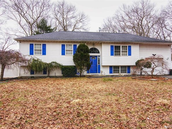 77 Washington Avenue, Mastic NY 11950