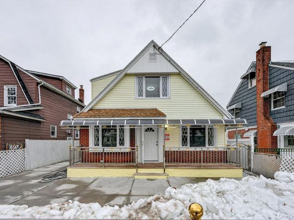 10424 208th Street, Queens Village NY 11429