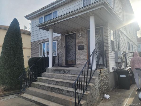 29-31 Falcon Avenue, Far Rockaway NY 11691