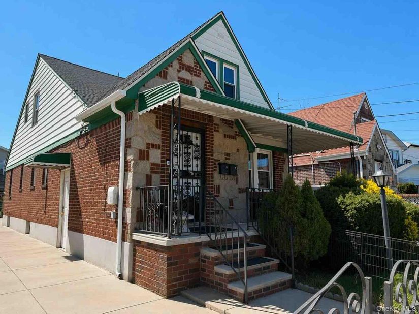 18216 141st Avenue, Springfield Gardens NY 11413