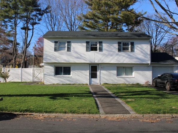 19 South Lane, Huntington NY 11743