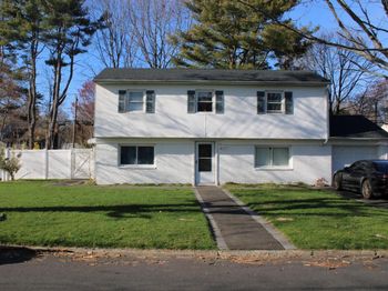 19 South Lane