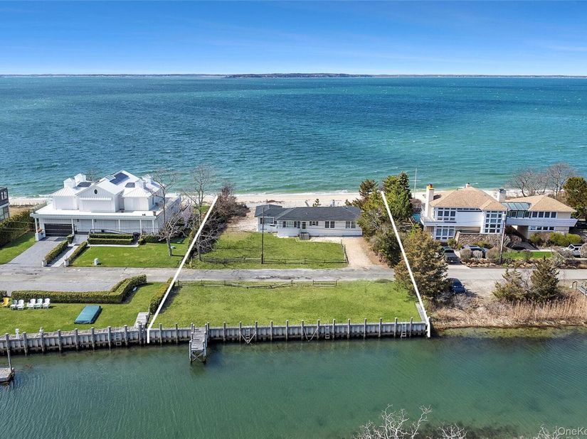 21 E Shore Drive, Southampton NY 11968