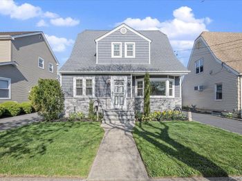 13 Spruce Street