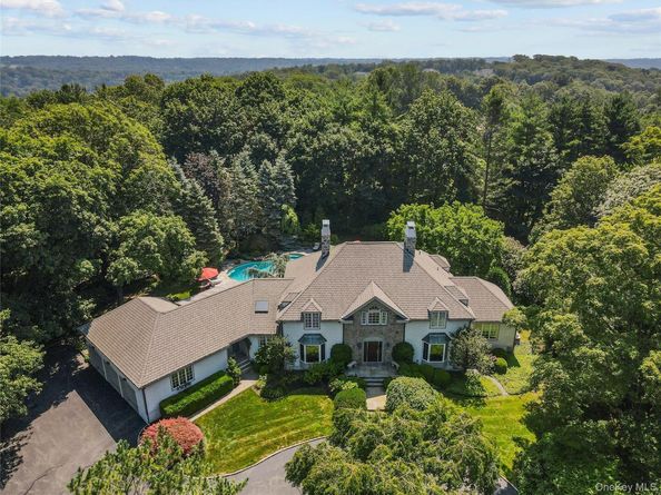 17 Wampus Lake Drive, Armonk NY 10504