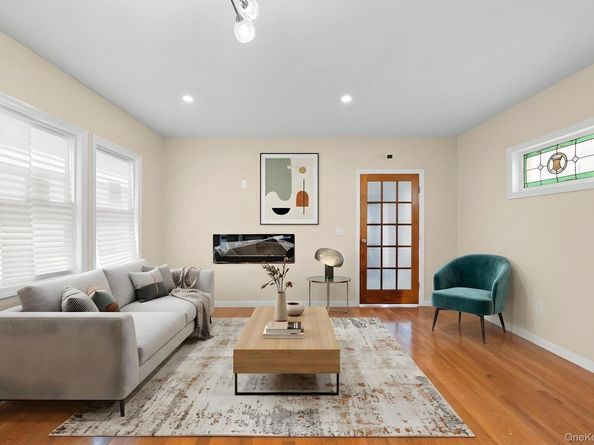 22531 106th Avenue, Queens Village NY 11429