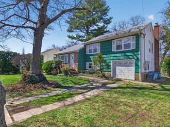 1478 Dewey Avenue