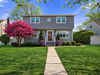 102 Commonwealth Avenue