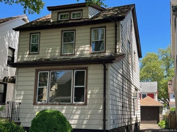 34-29 208 Street, Bayside NY 11361
