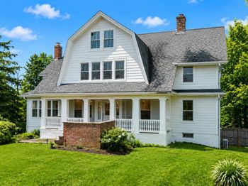 68 A Carlton Avenue