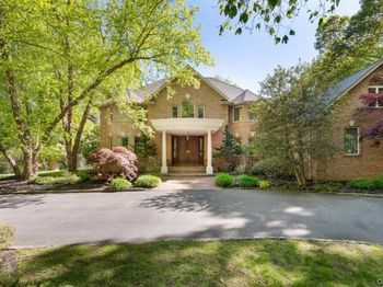 2 Spring Hill Road