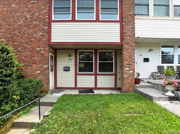 115 Rolling Way, Peekskill NY 10566