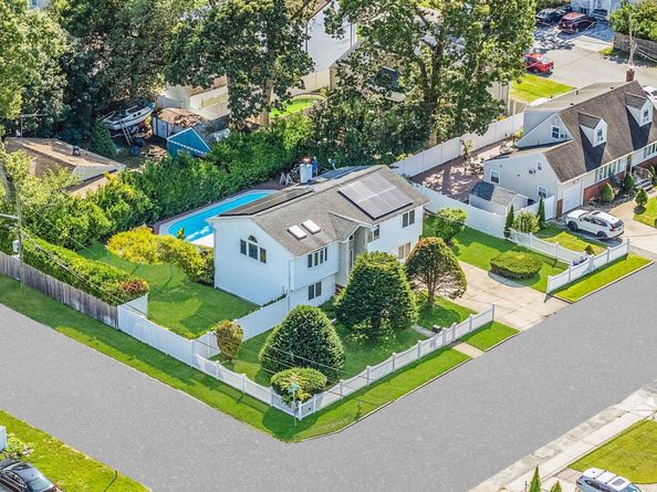 540 Scudder Avenue, Copiague NY 11726