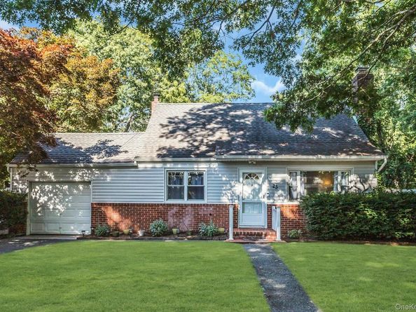 23 Lambert Avenue, Mastic NY 11950