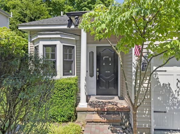708 Kossuth Place, Peekskill NY 10566