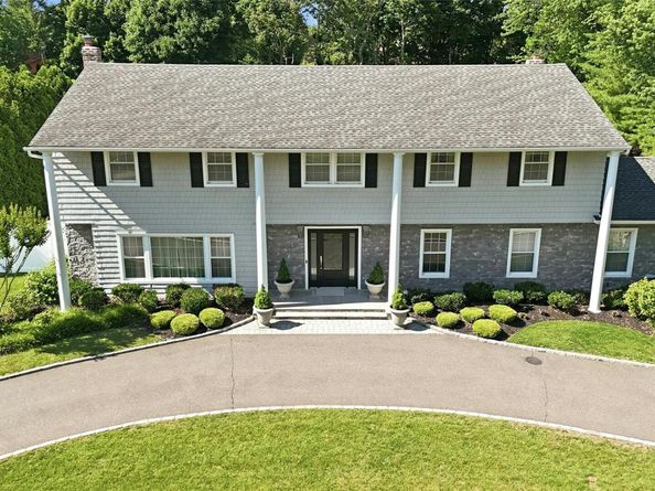 9 Vannina Place, Huntington NY 11743