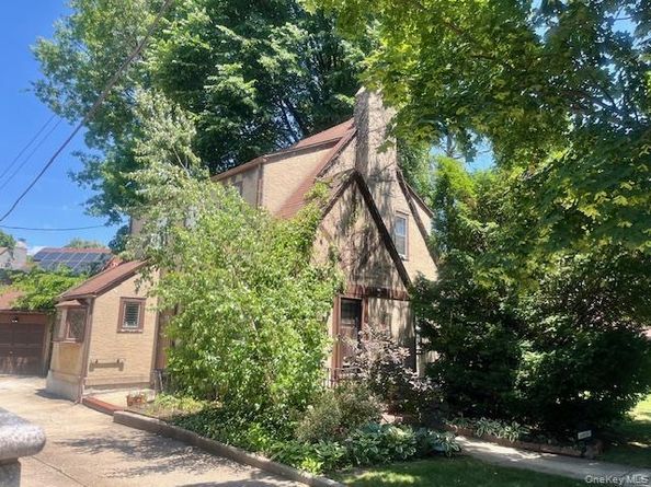 11515 Babbage Street, Richmond Hill NY 11418