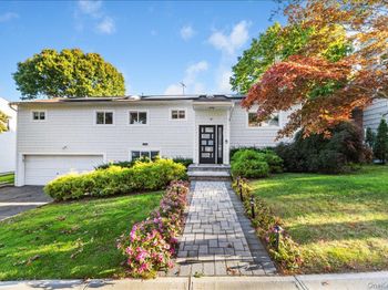9 Carriage Road